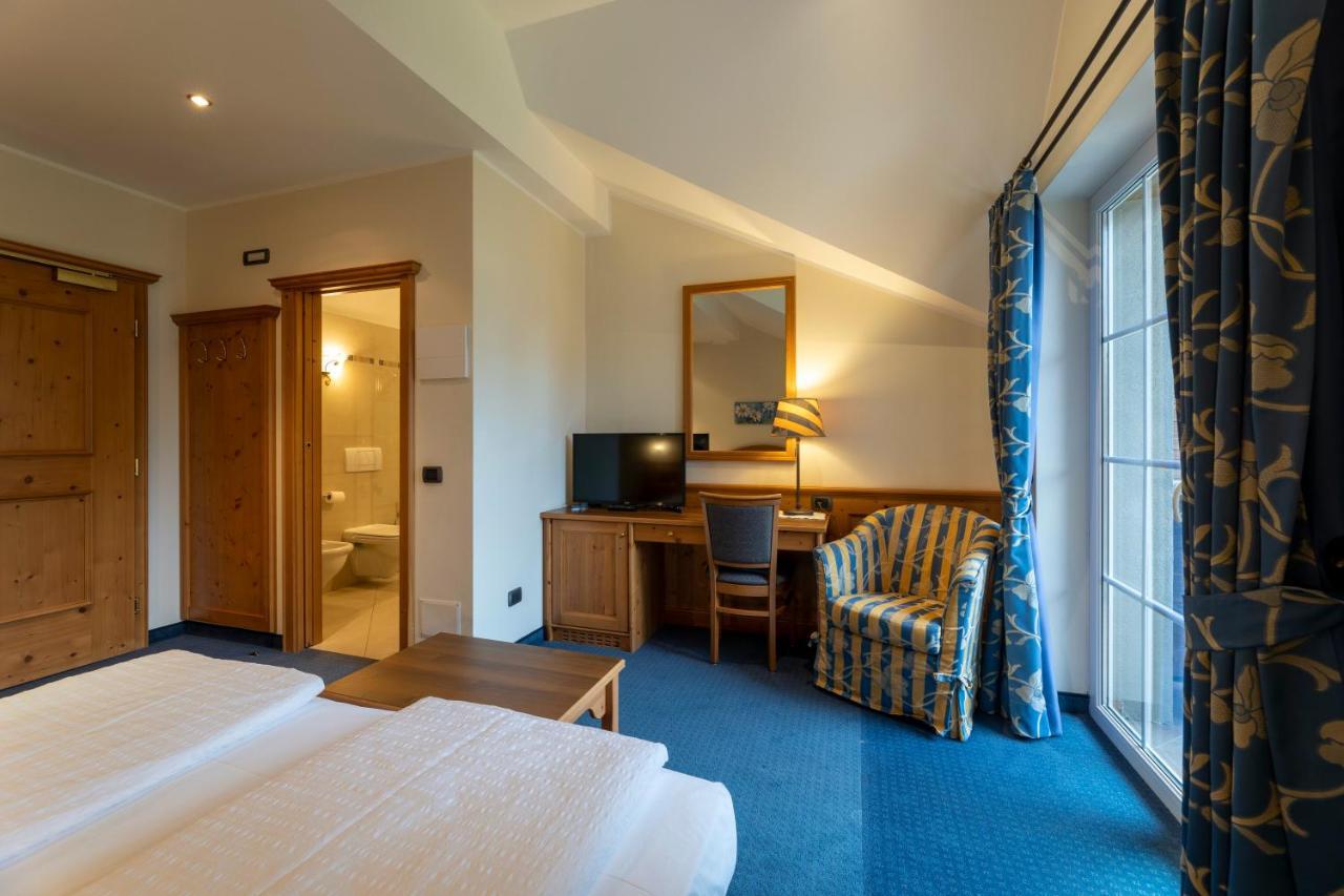 Hotel Lido - Slow & Natural Living Molveno Kültér fotó
