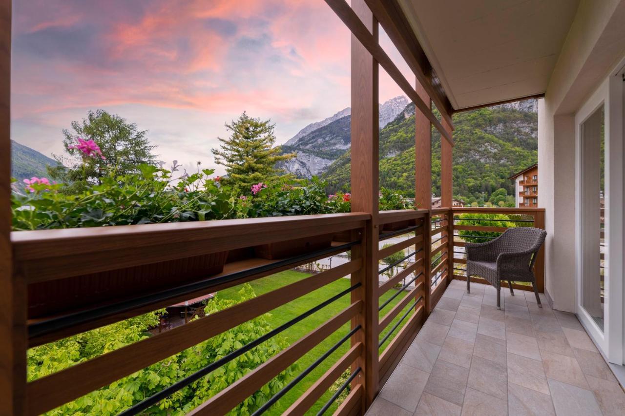 Hotel Lido - Slow & Natural Living Molveno Kültér fotó