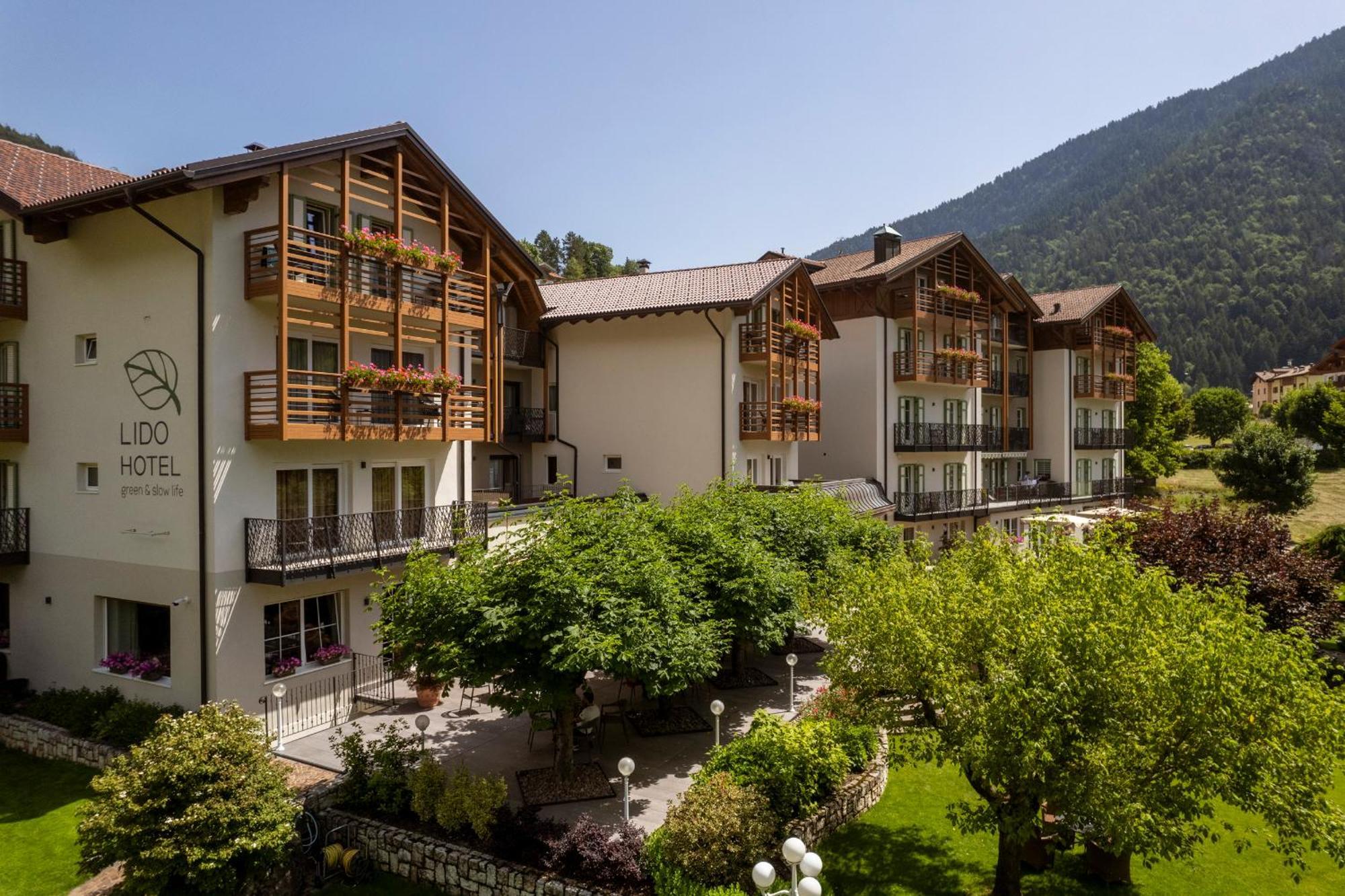 Hotel Lido - Slow & Natural Living Molveno Kültér fotó