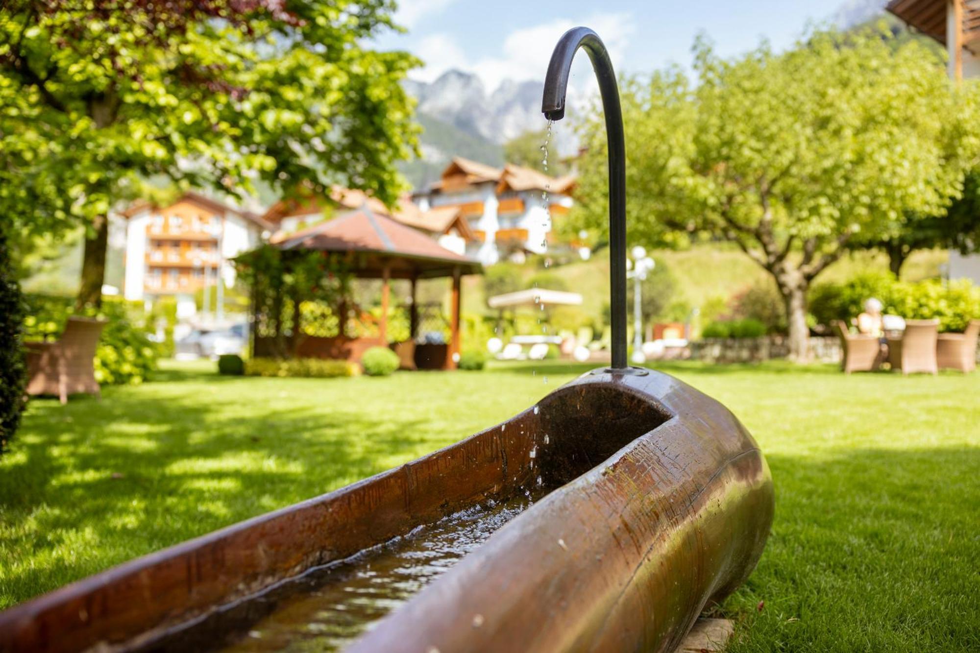 Hotel Lido - Slow & Natural Living Molveno Kültér fotó